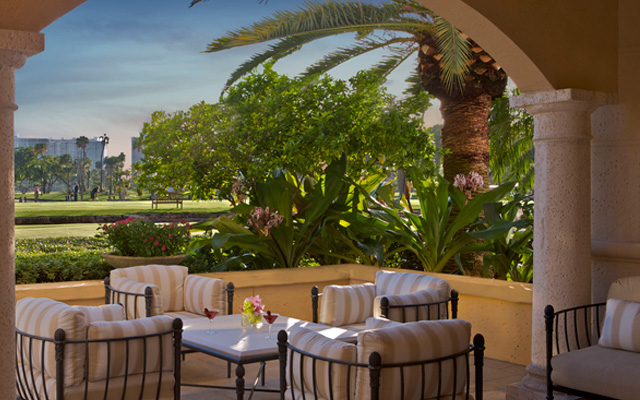 Miranda Style Lounge