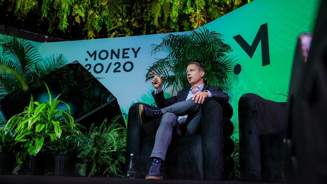 Greg Ulrich no palco do Money 2020. 