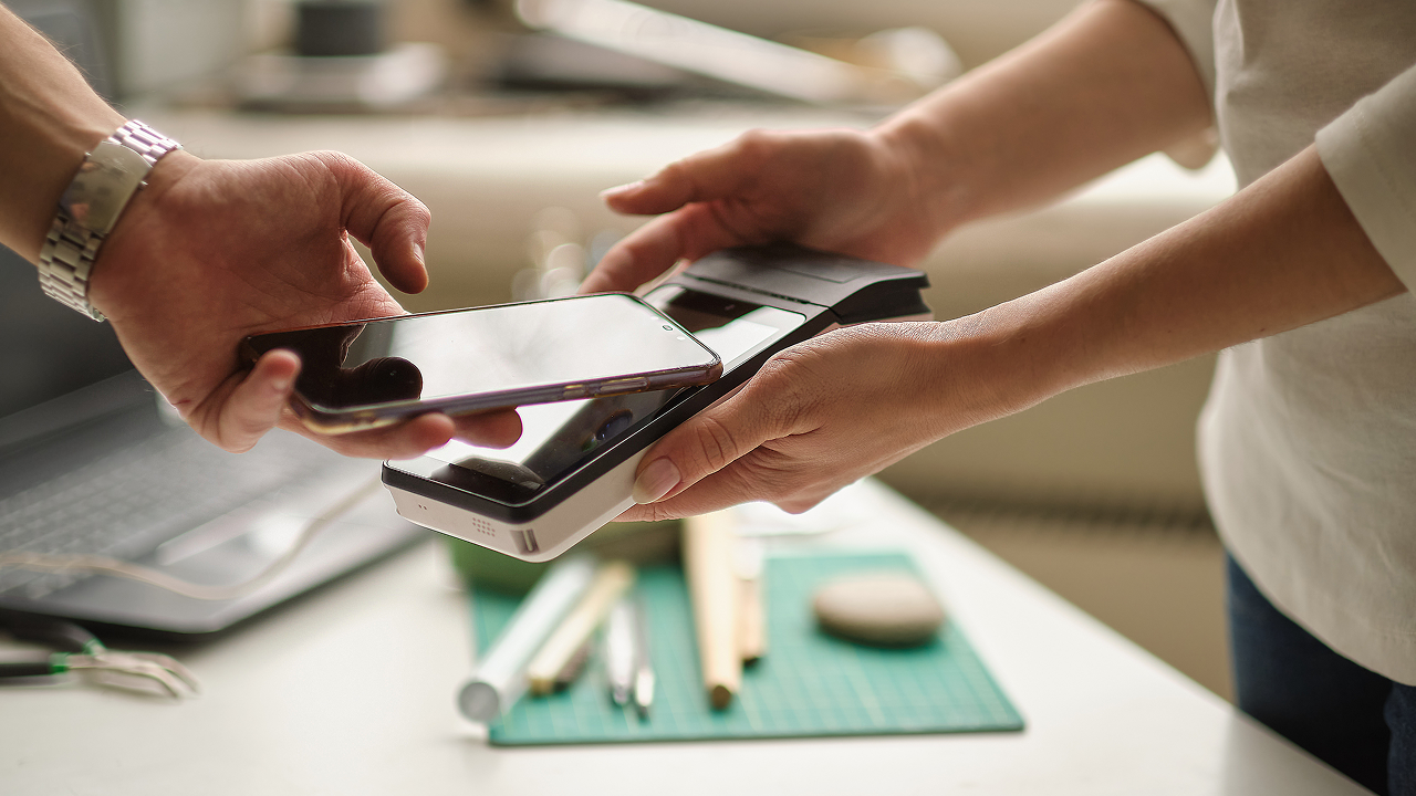 Card payment reader