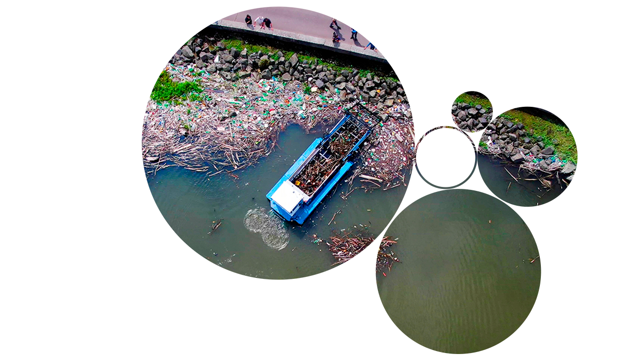 Everwave Bild von verunreinigtem Fluss und Boot