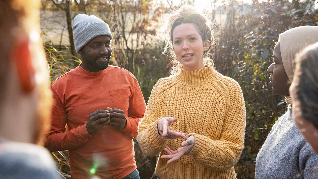 Žene angažuju tim.