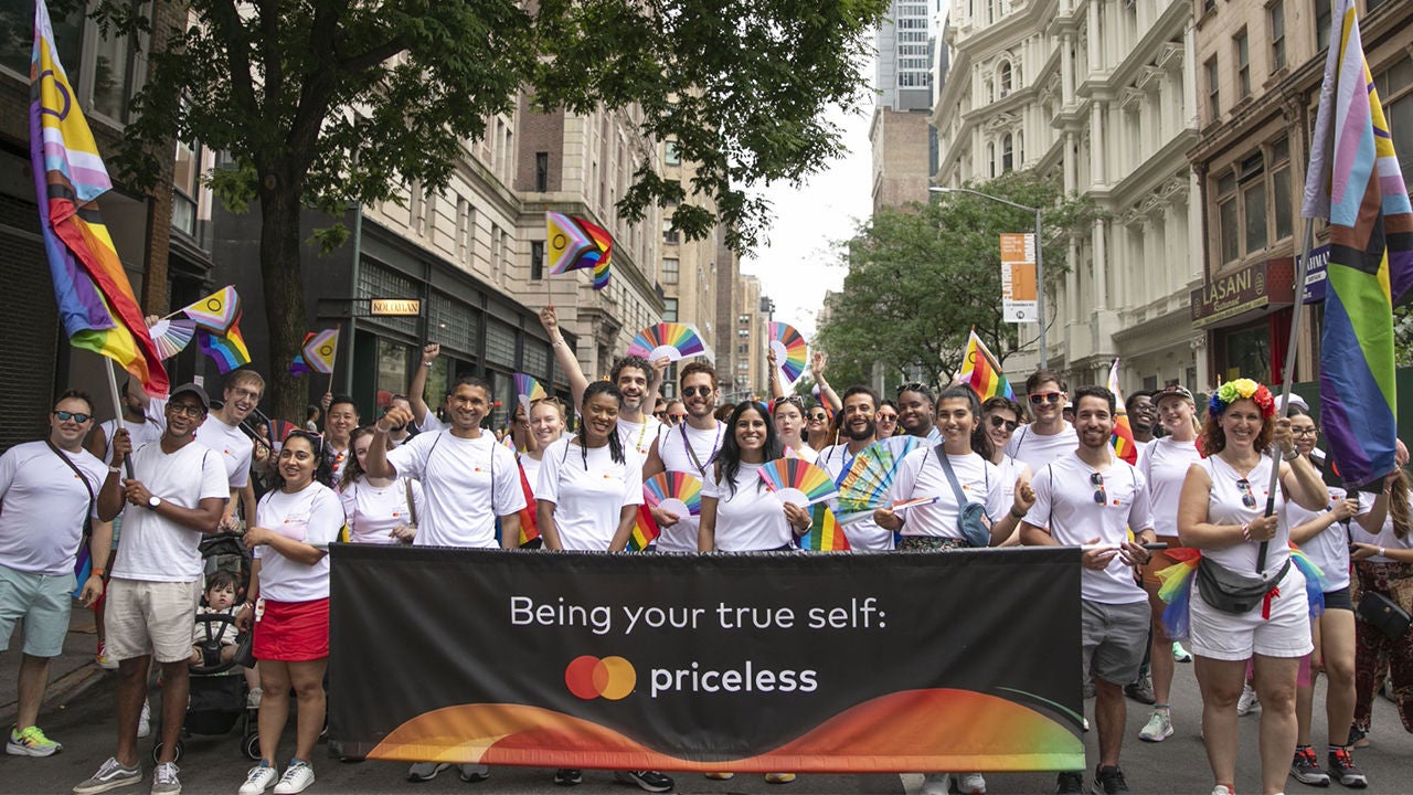 A GIF showing the steps to enroll and get started with one credentials.