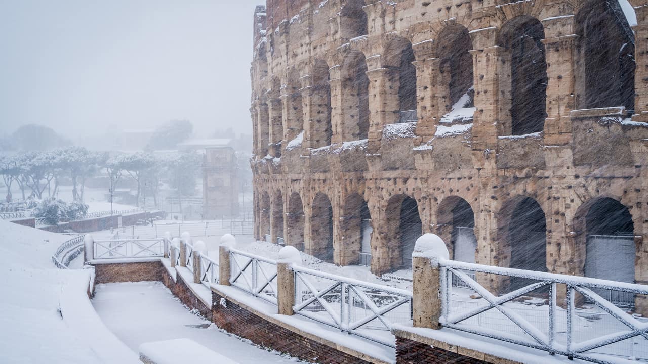 colosseum in heavy snowfall