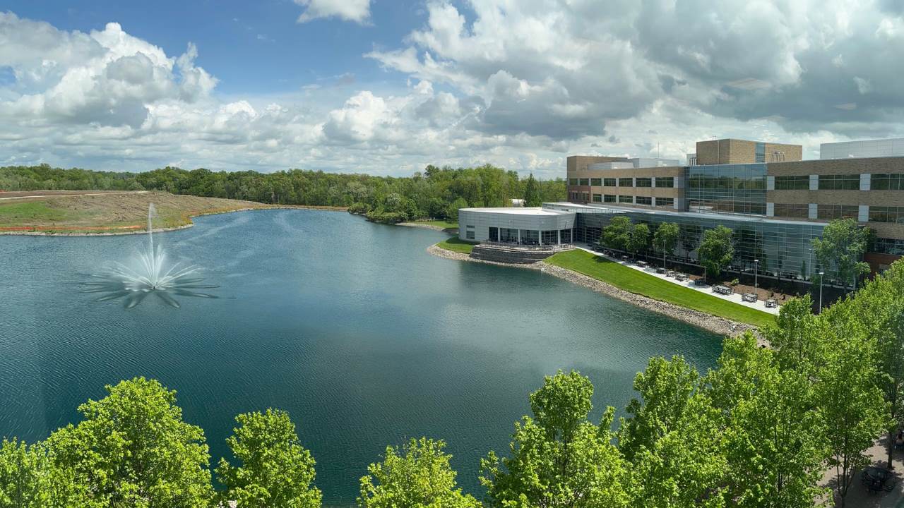 The lake in front of Mastercard's St. Luis Tech Hub. 