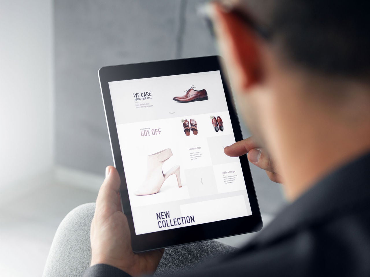 Man buying from his tablet