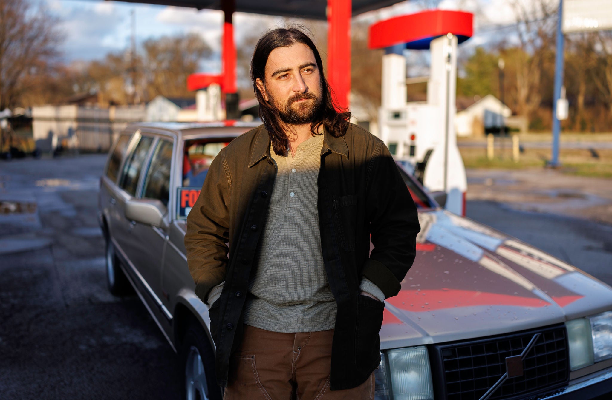 Noah Kahan on set during the filming of his music video “The Great Divide,” co‑produced by Mastercard in support of a larger campaign unlocking Priceless Experiences and premium access to his music through The Mastercard Collection on January 29, 2026, in Nashville, Tennessee.