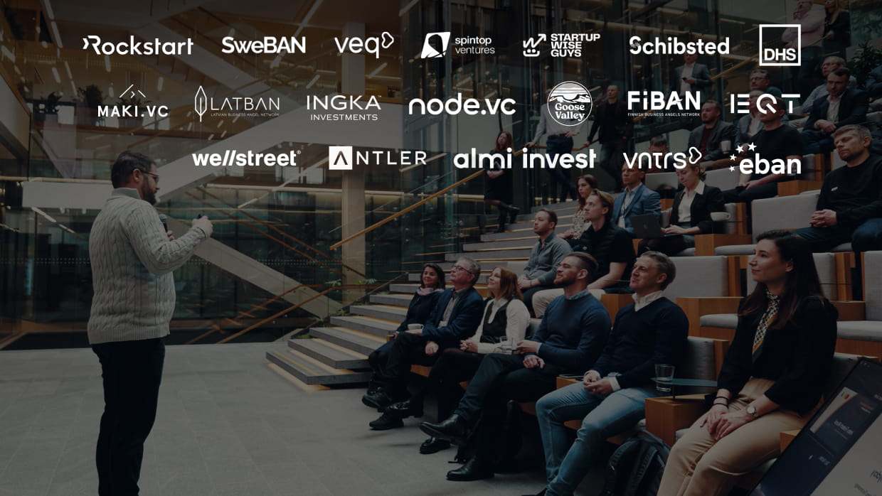 investors sitting in the hall