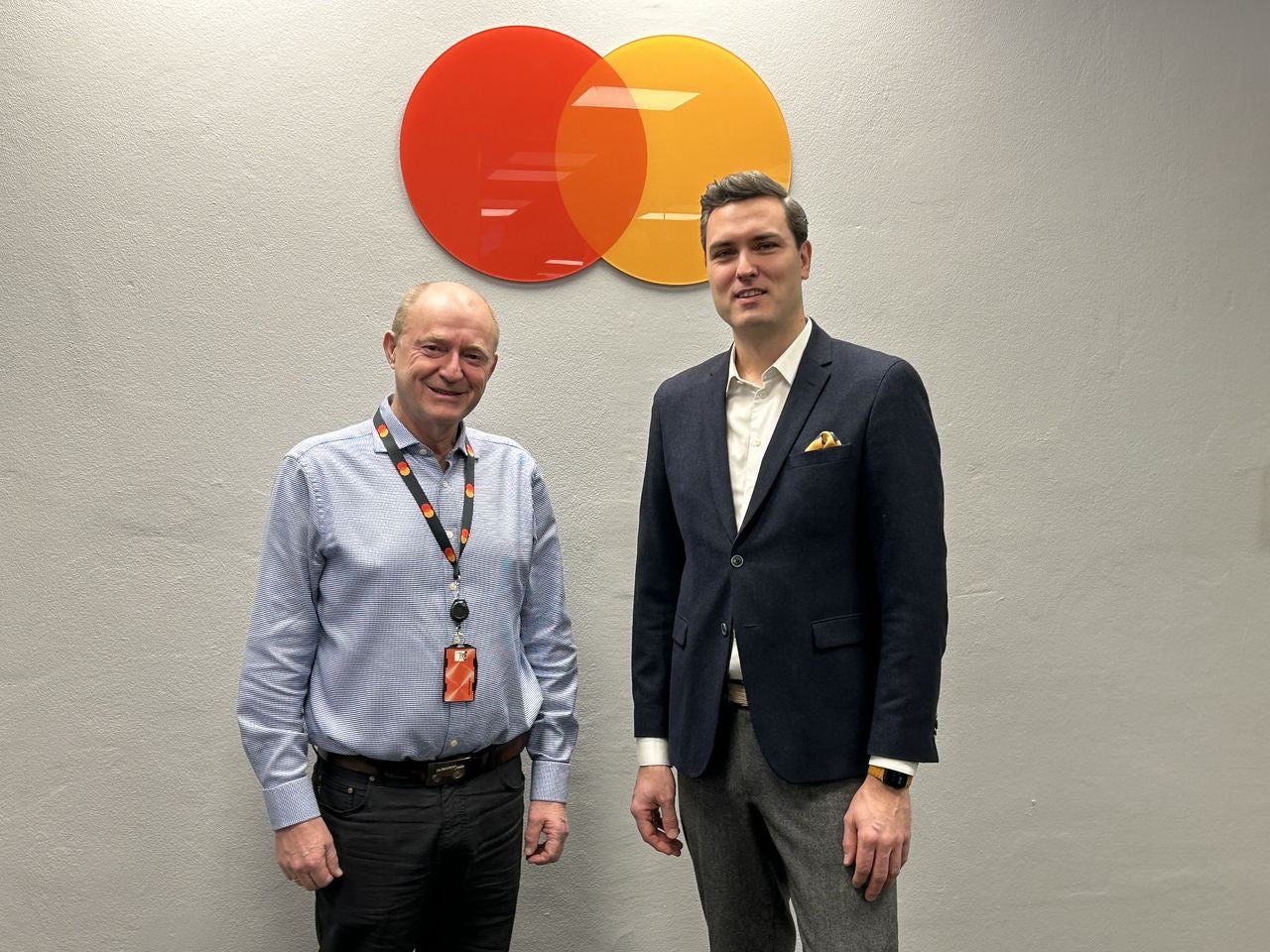 Jan Hauglie og Jens Koldenhof Rygg står sammen på et Mastercard-arrangement.