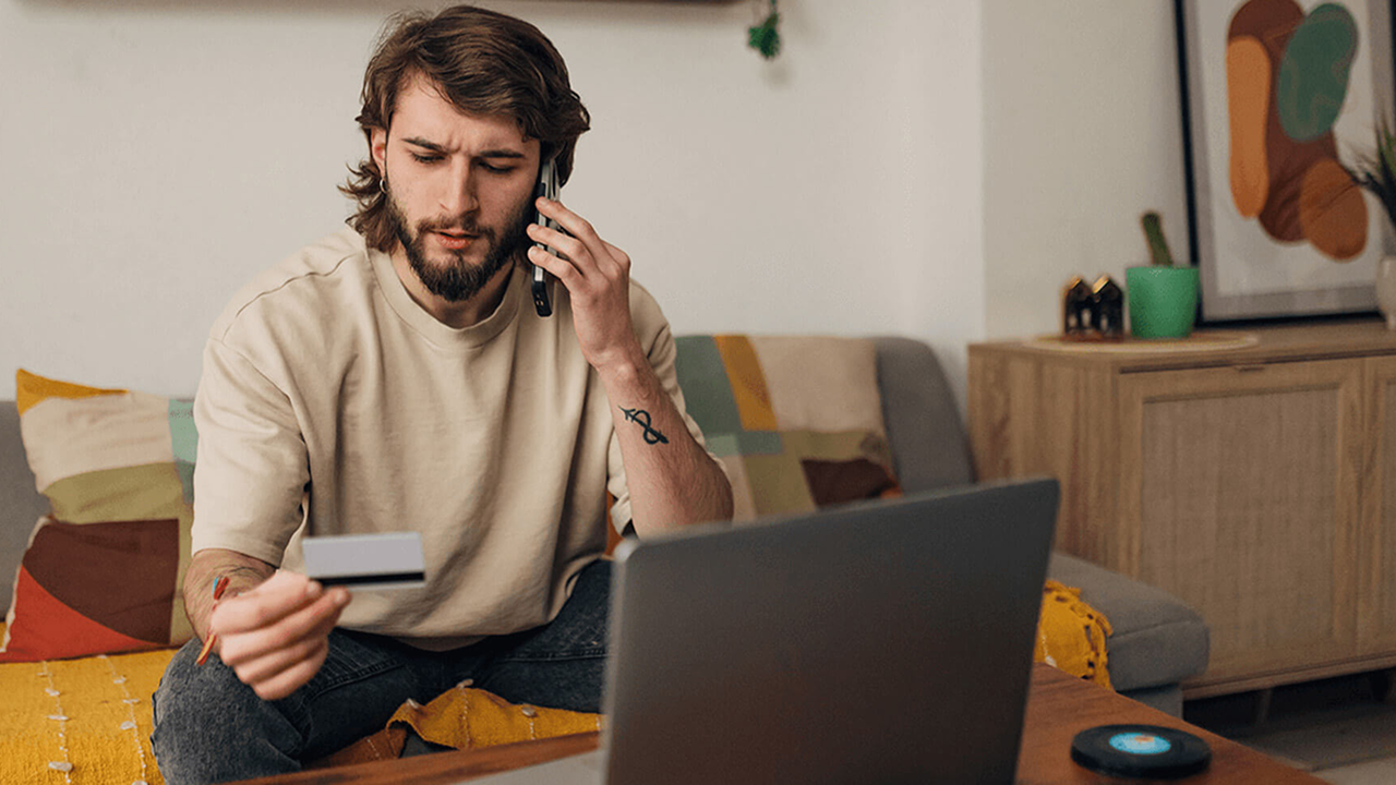 A man report card fraut