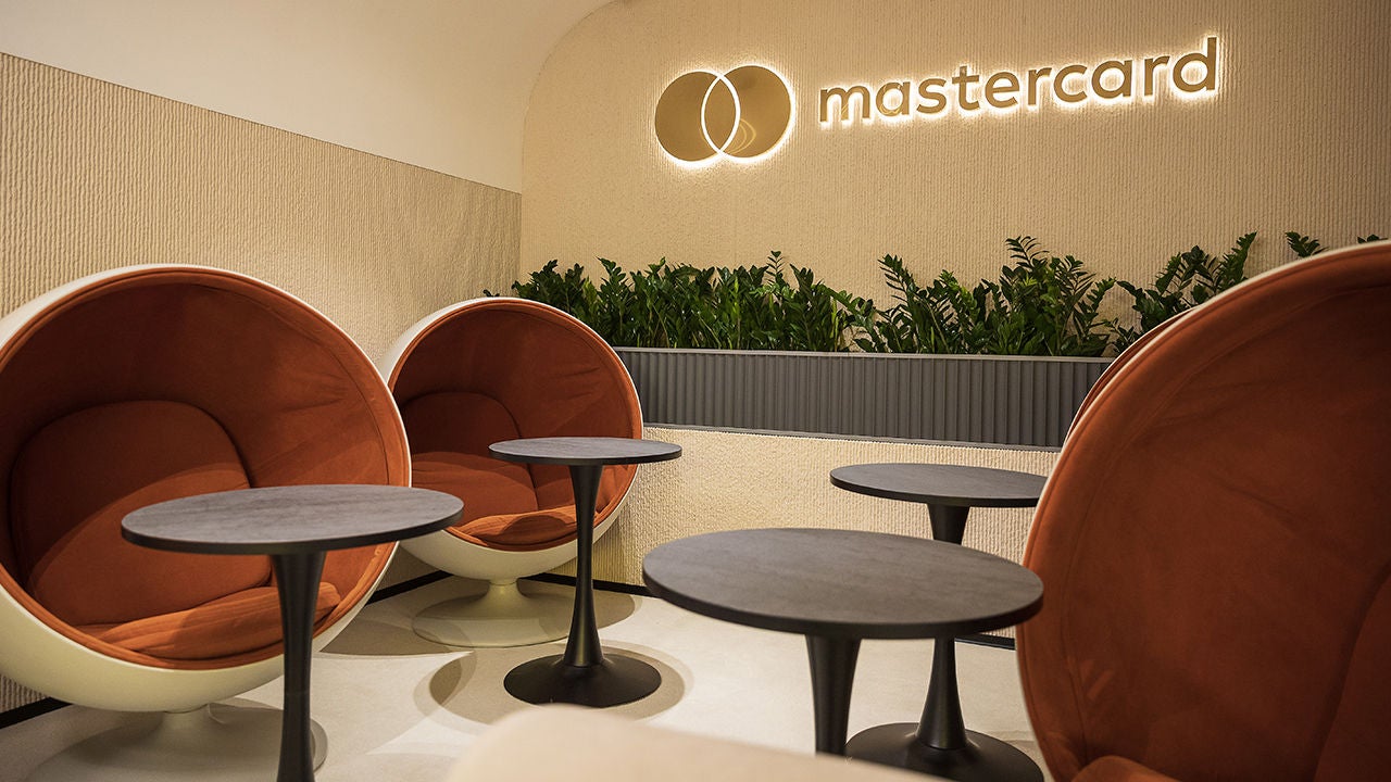 Mastercard Lounge 