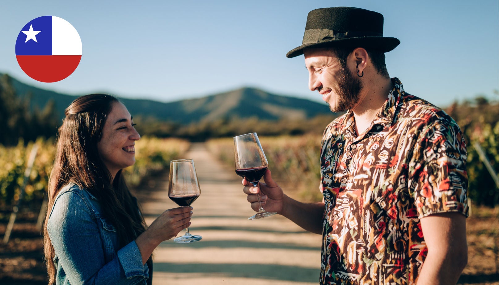 Personas disfrutando de un museo.