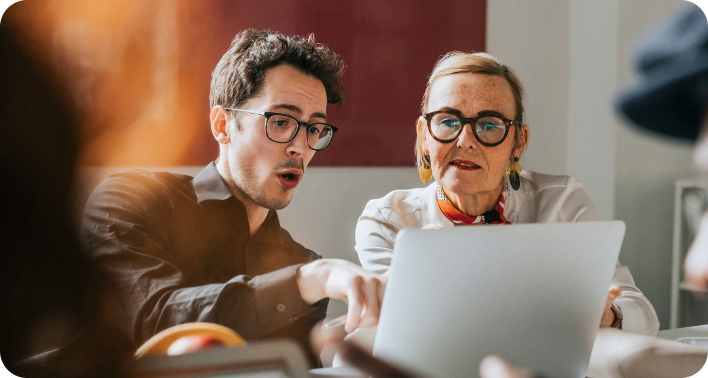 Шесть пар дорогих оправ для очков