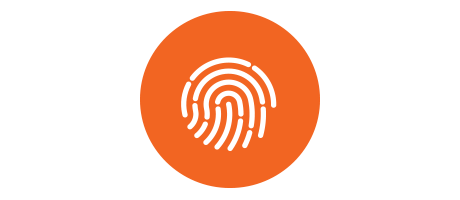 Narancssárga körben elhelyezett fehér ujjlenyomat ikon, amely a biometrikus azonosítást és a biztonságos belépést jelképezi.