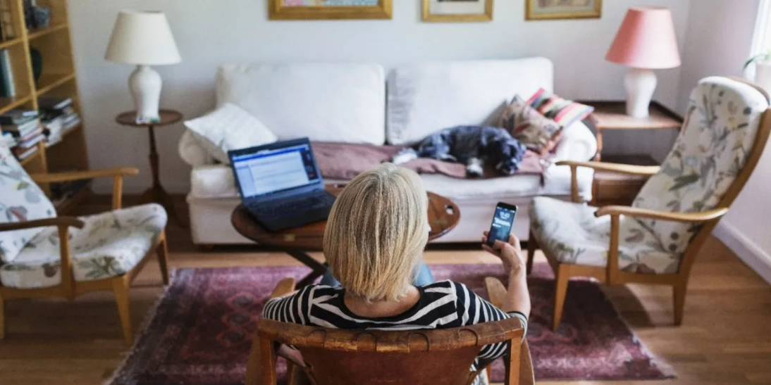 Mastercard-logo ja Saxo-logo