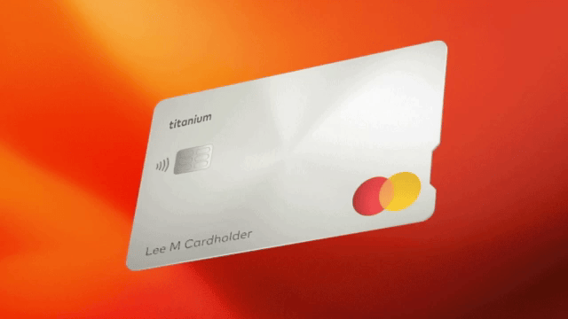 بطاقة Titanium Mastercard