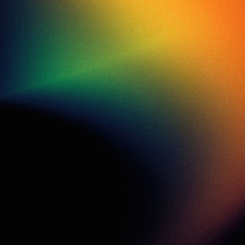 Et abstrakt billede af en farveovergang fra mørklilla til gul og orange med et kornet udseende.