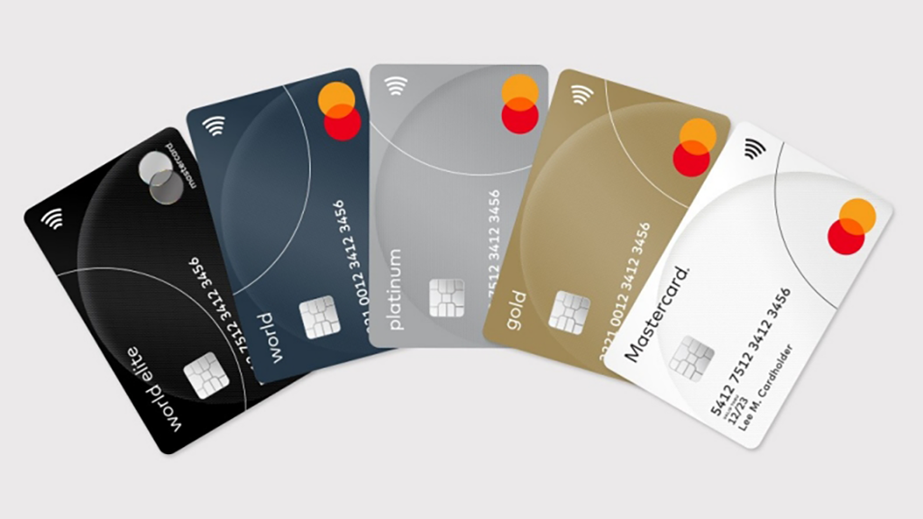 五枚のMastercardカード。
