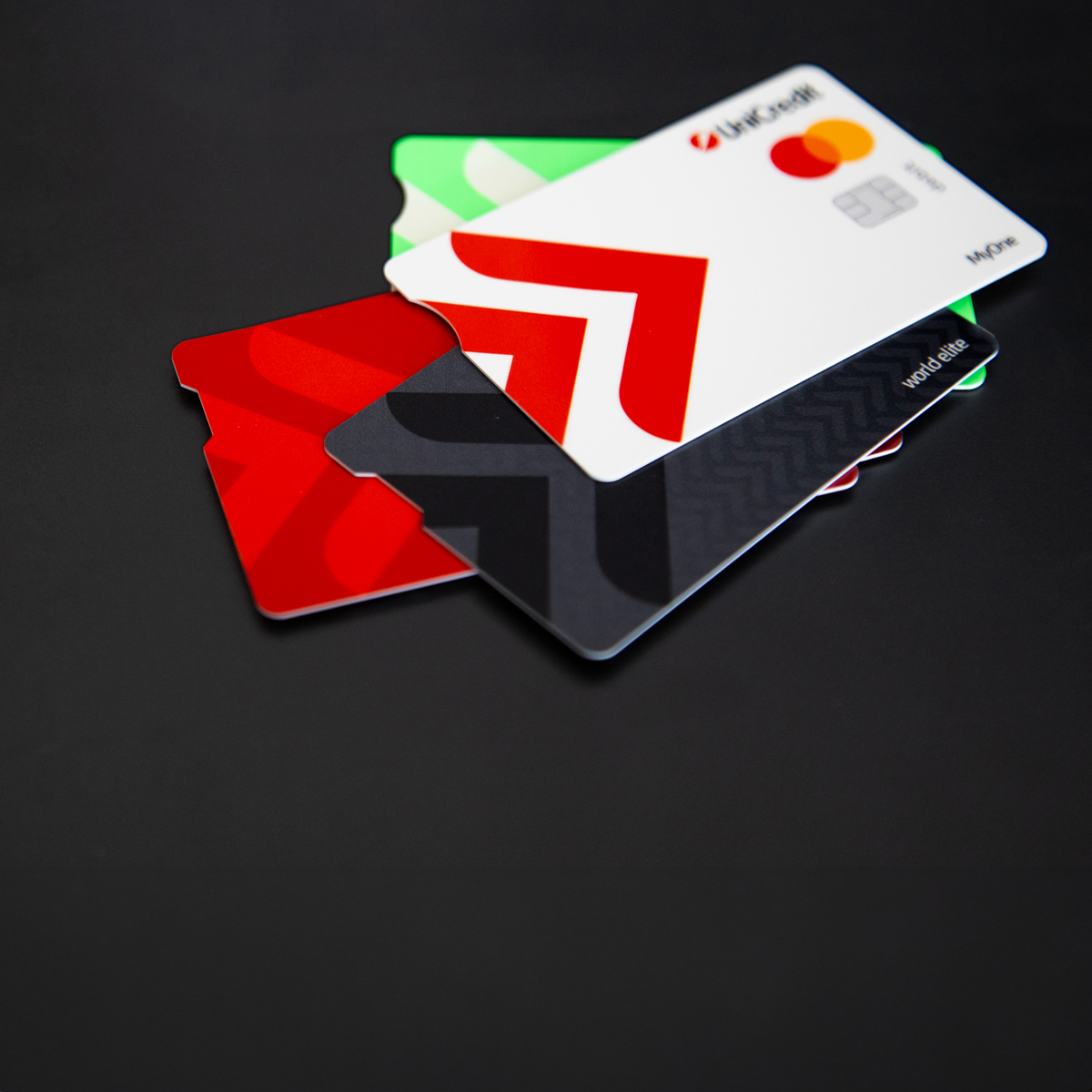 UniCredit switches to Mastercard Touch Card™ with accessibility