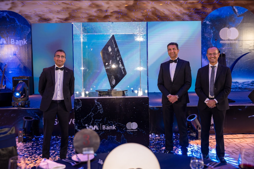 Shameer Patel, Director, Retail & Business Banking, I&M Bank (left) Sarit Raja-Shah, Group Executive Director, I&M Bank and Shehryar Ali, Senior Vice President and Country Manager for East Africa and Indian Ocean Islands at Mastercard