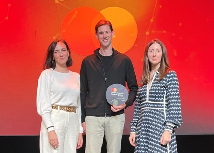 Paloma Real, Hugo Leijtens, Kelly Devine