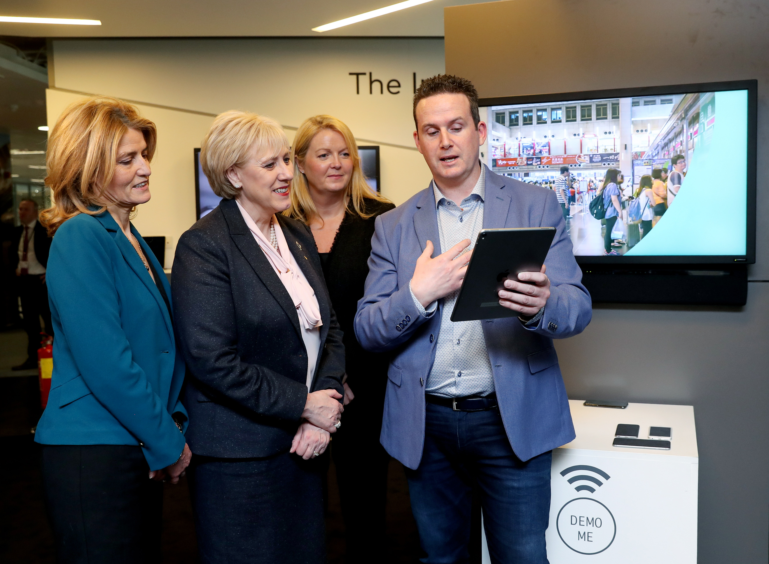 Embargoed until 00.01 Thursday 12th April 11/04/2018 NO REPRO FEE, MAXWELLS DUBLIN Mastercard expands presence in Ireland, hiring 175 new staff to drive payments innovation. Pic shows ( l to r ) Mary Buckley, Executive Director, IDA Ireland, Minister for Business, Enterprise and Innovation, Ms. Heather Humphreys T.D., Sonya Geelon, Country Manager, Mastercard Ireland and Dave Fleming, Global Head of Research & Development, MasterCard. Mastercard has announced it will expand its presence in Ireland, hiring 175 new employees in Dublin focused on driving innovation and creating the future of payments around the world. Roles include software engineers, blockchain specialists, data scientists, project managers, analysts, product designers, cloud infrastructure specialists and information security experts. The new jobs represent Mastercard’s commitment to driving innovation in payments and beyond, designing ground-breaking security solutions, and striving for a world beyond cash. The office is also the hub of Mastercard’s business in Ireland, working with banks and credit card issuers to deliver convenient, safe and secure payment services to consumers and businesses across Ireland.  PIC: NO FEE, MAXWELLPHOTOGRAPHY.IE