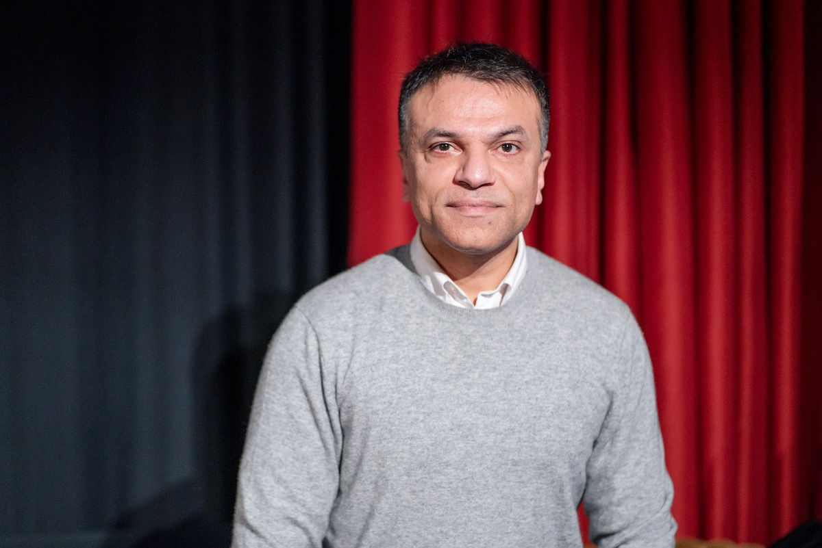 Schauspieler und Regisseur Hamze Bytyçi © dennisscholzphoto.com