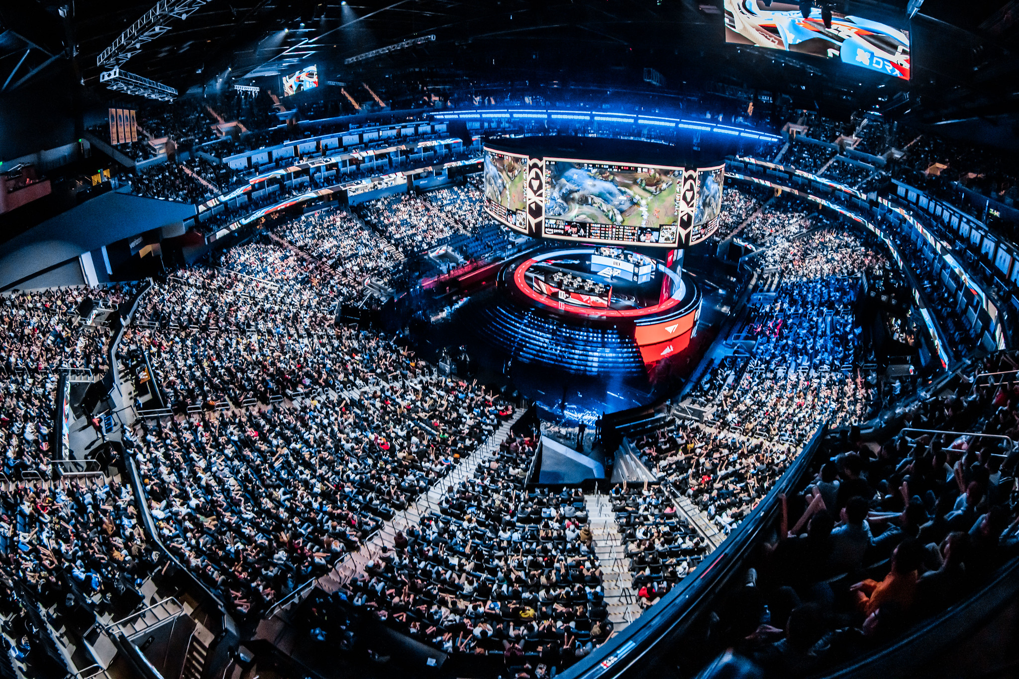 League of Legends World Championship 2022 - The Priceless …