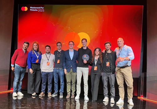 Groepsfoto Mastercard Nederland team en Hugo Leijtens van Cense