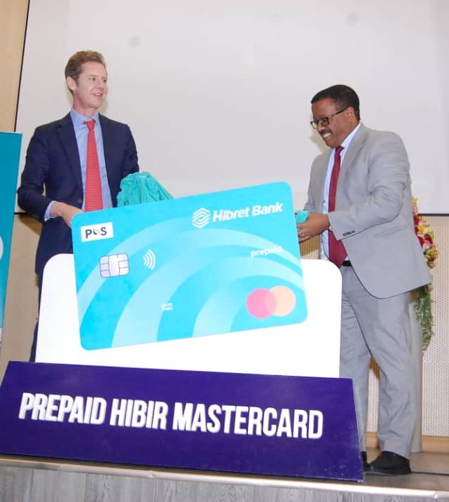 Mark Elliott, Division President, Africa at Mastercard (L ), and Ato Melaku Kebede, Chief Executive Officer of Hibret Bank (R ) at the launch of Prepaid Hibir Mastercard services set to enhance customer banking experiences and support the growth of digital financial services in Ethiopia