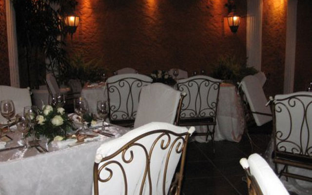 Miranda Style Lounge